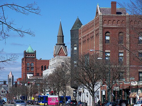 Nashua_NH_Main_Street_50
